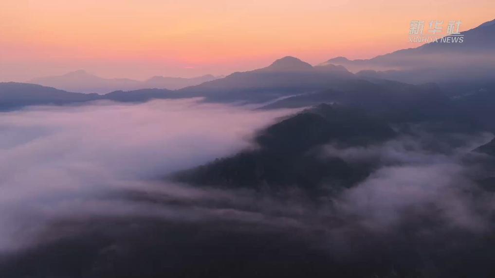 安徽石臺：云海翻涌如仙境